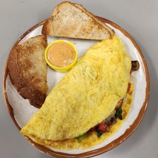 VEGGIE SUPREME OMELET